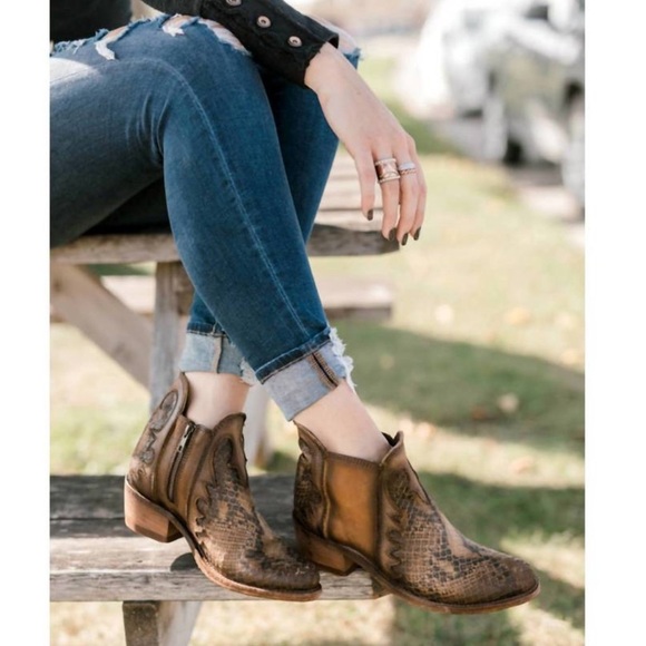 Liberty Black Uma Python Embossed Suede Cowboy Core Western Boots SZ 6 - Picture 13 of 13